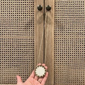 House or Harlow Leather Sunburst Necklace (WHITE)